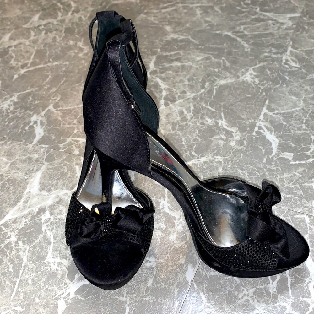 Black Gianni Bini heels, worn once for prom!